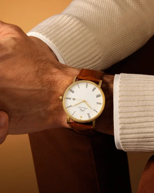 Man wearing Porsamo Bleu Veritas 1 men's watch with tan leather strap